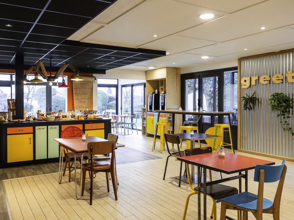 Greet Hotel Angouleme Сен-Ирье-сюр-Шарант Экстерьер фото