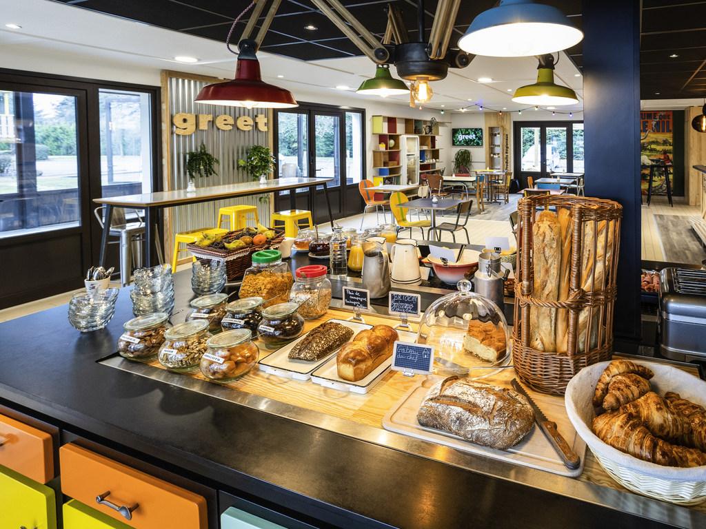 Greet Hotel Angouleme Сен-Ирье-сюр-Шарант Экстерьер фото